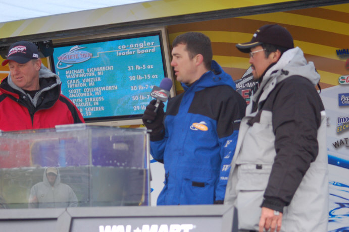 E908E939-DE04-4F4E-83C4-14E67279131A