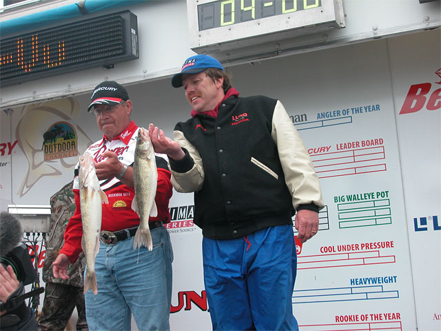 E9100CBB-BD07-4FCD-BA5D-500DB15C2C2A