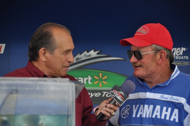 E946B651-1F1C-482D-A3EC-817050370D41