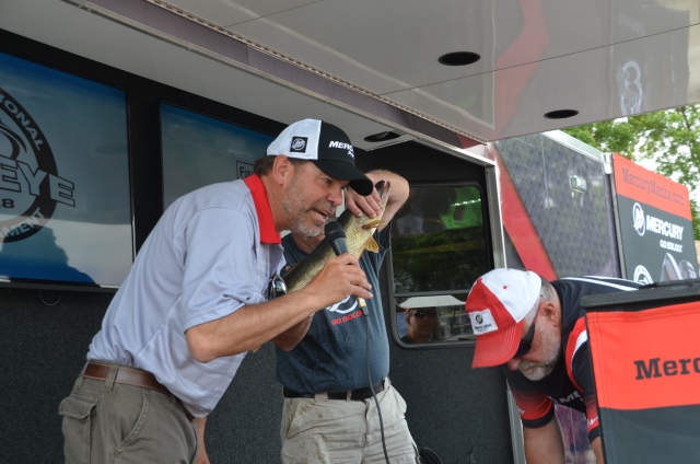 E949CD41-4741-488F-8584-4DBA233C3AF9