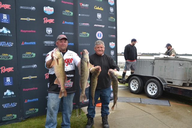 E9601AB4-4B74-43B0-9F3E-5B8866BE90C6