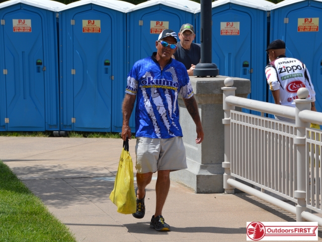 E9663BCC-C18B-4EC3-884C-E51B63879DBB