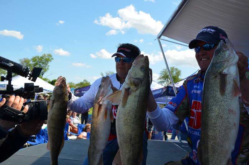 E96FE0BB-9E10-4100-85C0-A5BD874A1A6D