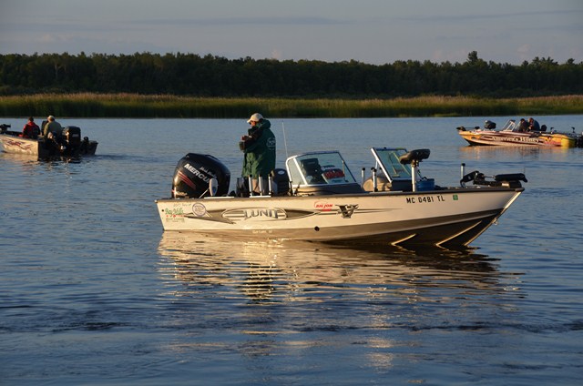 E98121B0-7F88-447F-83C4-9204EEB1543E