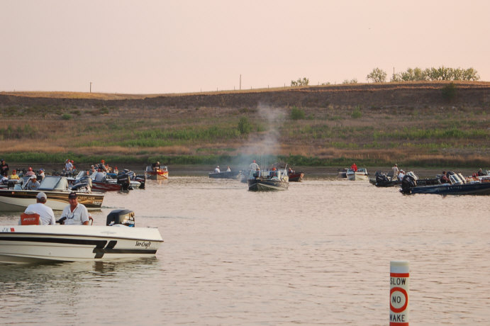 E98D784D-9569-45DD-97CC-A374A5F652EE