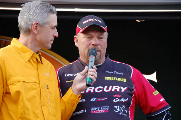 E99D09D7-8E75-4304-8BB7-0A6677148B0C