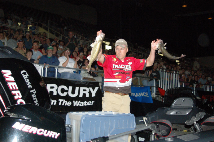 E99ED174-F93F-452B-92FE-3F1B7ABE7B9E