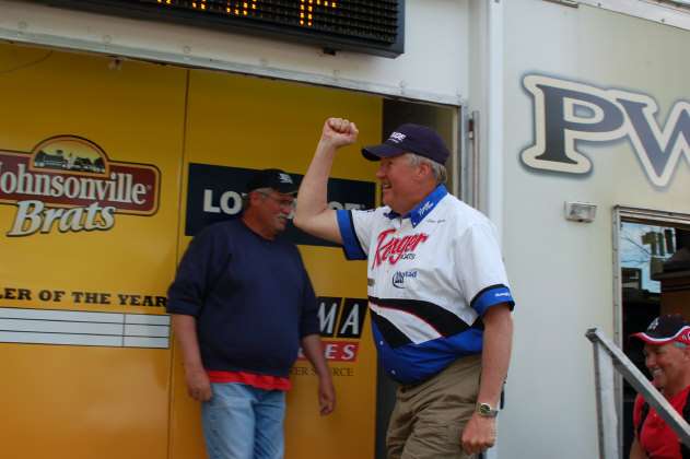 E9DA729E-D57E-409C-ADF3-C6CBDA8CDB2D