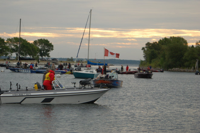 EA0D92FD-165D-4DD4-A408-90FCFED04EA1