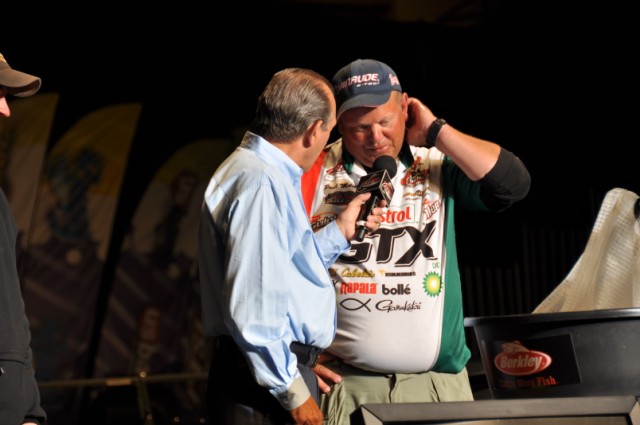 EA3D3E09-4979-4280-AF8C-50D06CF09871