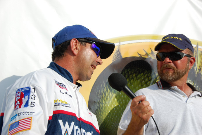 EA4F4733-BD2A-4E99-9B3B-132A2F219B8F