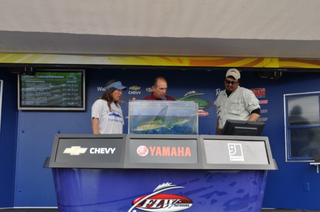 EA65ED25-0014-446F-8916-C5DF101F9549