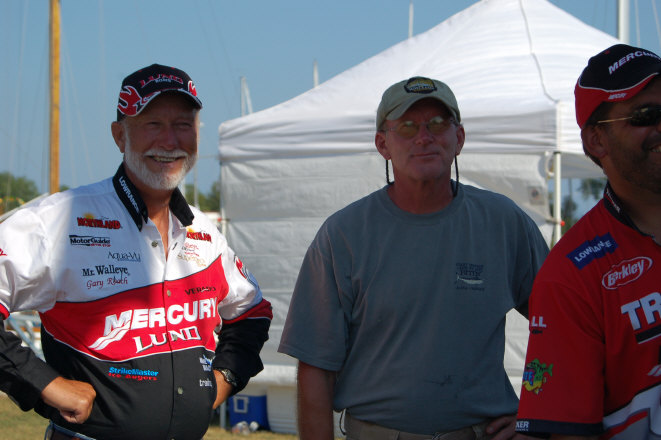 EA6E1D26-3599-41B4-809B-FA9F90FF0587