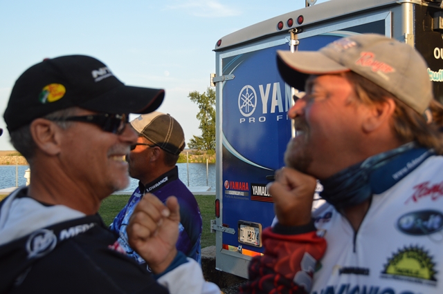 EA6EEF7D-053E-4BDD-B40A-BBB0F3B504EF