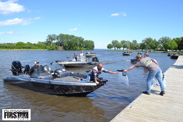 EA80E3E2-DE27-4D10-A83C-04B93B19B8AD