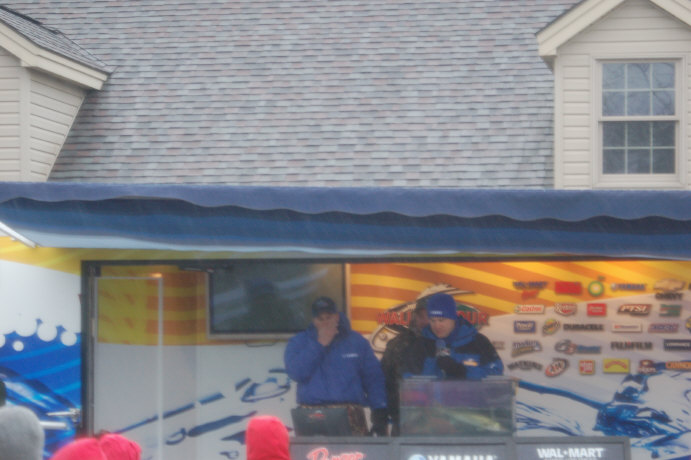 EA8465A9-03C9-4B37-A555-944FDA8D96AD