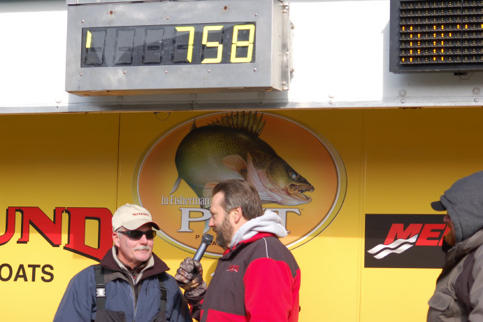 EAD469FF-C934-4D1D-A608-E7ED775B3B96