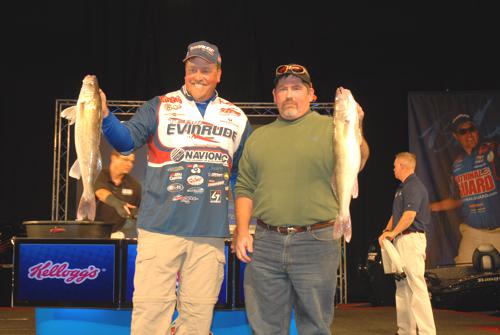 EAE038C8-0EE4-4277-9B22-4DC00B97F2B3