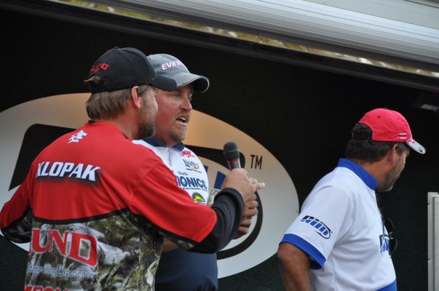 EAE1B57C-0722-4FE5-9FDF-A77540FDFBA3