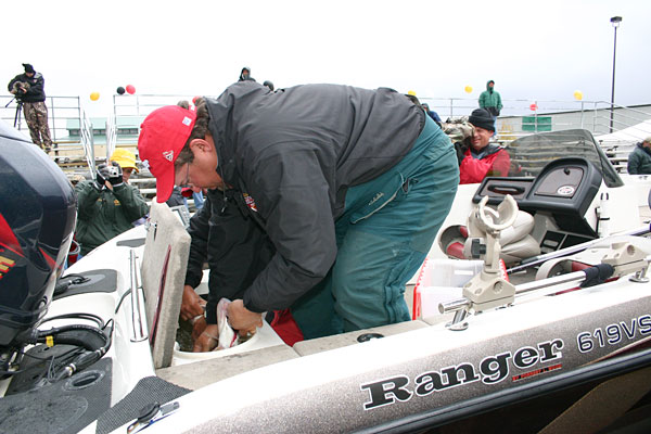 EAEE45E3-0A08-4B88-91E2-45D75E196837