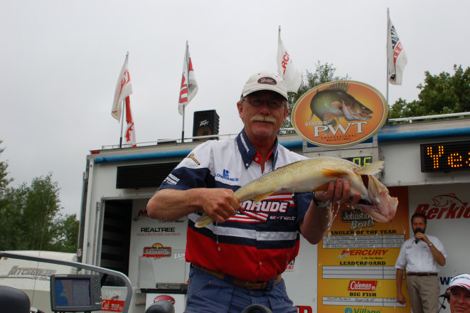 EAF454EC-6F8A-406D-AD2F-A79B6ABDAAA0