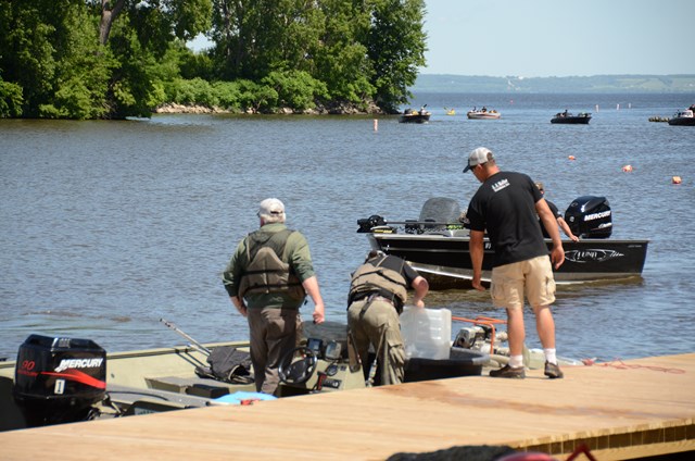 EB7BAB0A-3690-49D1-92E4-B9716E2881A9