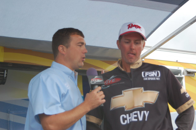 EB8F18BA-BDFF-4626-BBD2-4329D75A7D64