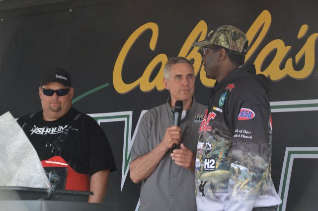 EBB19B89-C003-4503-B2C0-C1F6C5416189