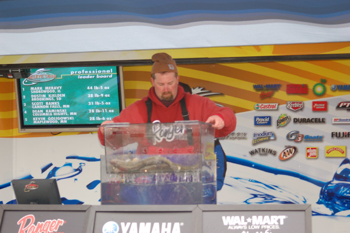 EC339AFF-1B54-45BA-9114-9D1A5B345CCF