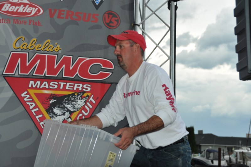 EC4B75C5-5D9B-43E3-A14B-3D2F0A618822