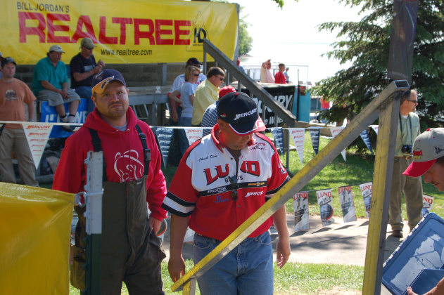 EC5DDB53-9552-4EBA-B11A-CA8529656969