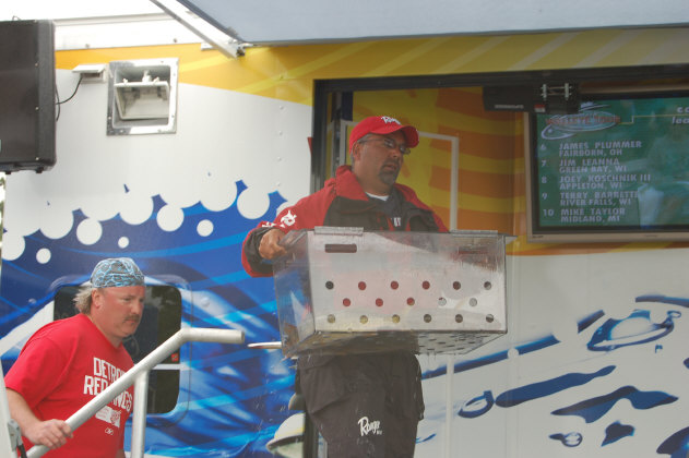 EC61FE77-C798-46F6-95CC-98BA1F3F7DF7