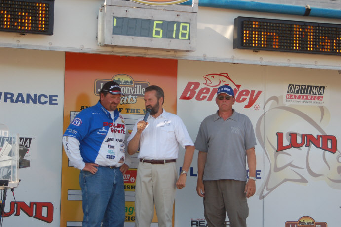 EC65D4B7-FEA8-46C1-9160-8F17566D403C