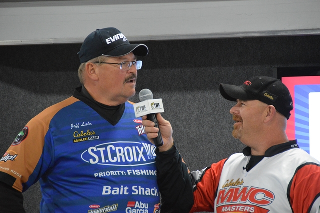 EC6BDA86-08F6-494D-AF2E-BAE19024D3A5