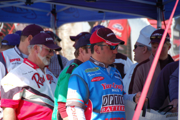 EC7210C2-283A-48E4-B7E6-B511FA94A5F7