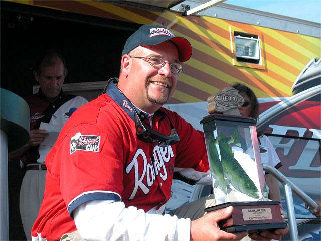 EC9F27C7-8023-423F-9568-17F4E1FB2B26