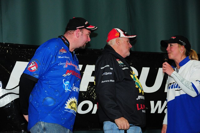 ECDEA147-1403-4D43-A40E-5BEFBFAD07CB