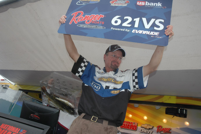 ECE8C727-129B-4FF9-9872-9E0F6FD00363