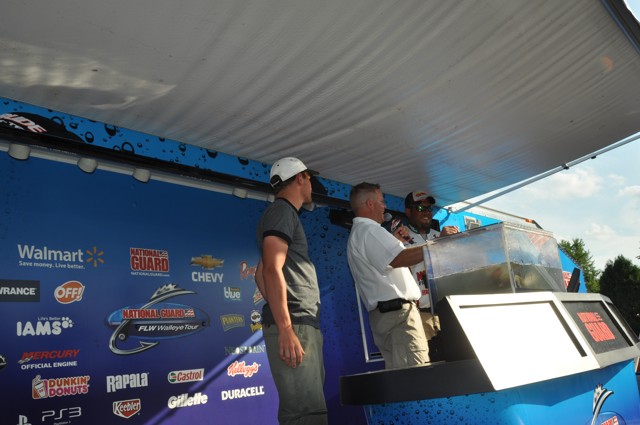 ED4EF439-A40E-4DEC-9BEA-57F51EC1EE40