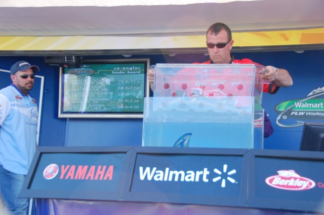 EDBEE3CA-925F-4DF7-A5D8-7F6C4BEE0A47