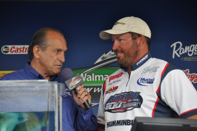 EDE8A527-77E3-4540-8FAD-8E46145710B4