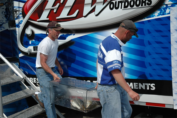 EDEFFB4B-BE72-45A9-A049-26FEF784CBA5