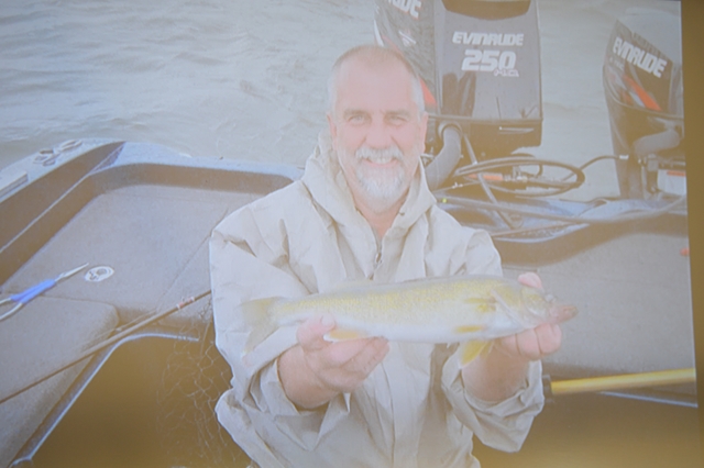 EE01E329-FAD9-4F38-959C-8F09B05E3E50