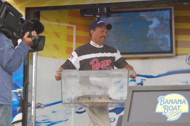 EE0D2D7C-F6B3-48F8-9C70-1C58F5A0CC11