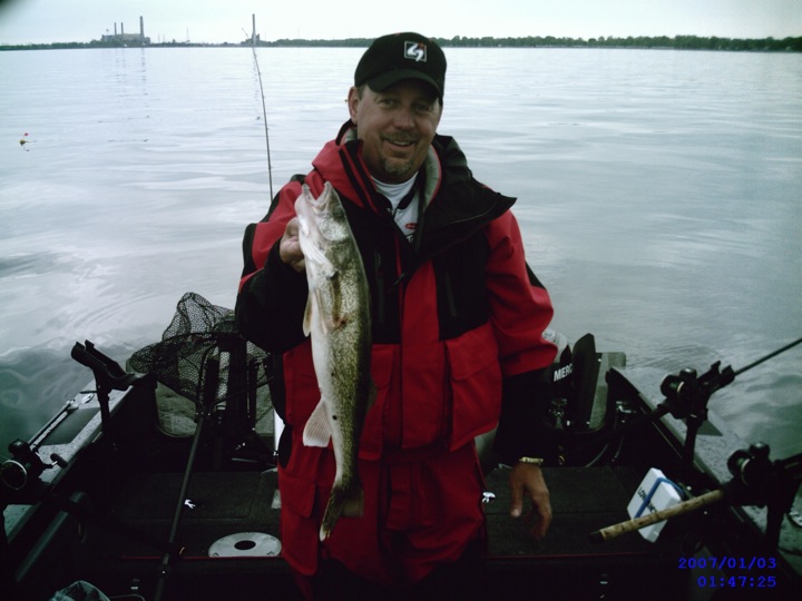 EE190E7D-B730-437D-B934-283602F8C372