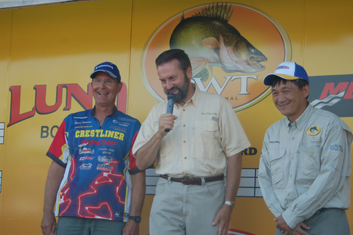 EE21F904-6838-4769-8142-965EA4876DF7