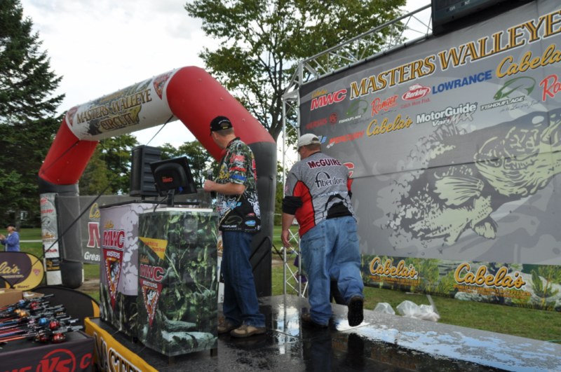 EE3FBBC9-9F70-4575-9452-3FDFDF4A63E3