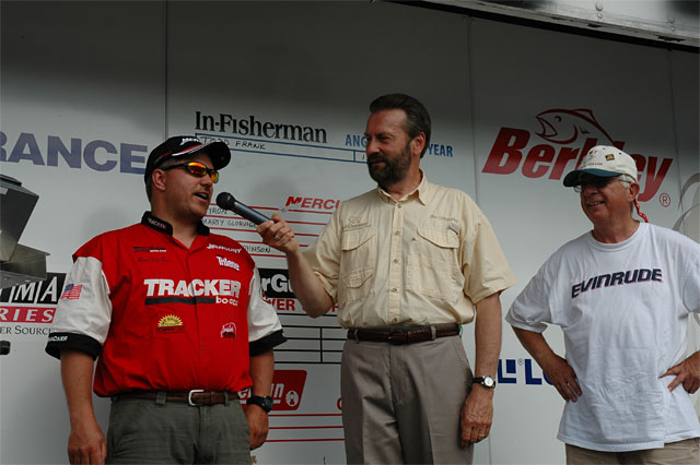 EE539F4B-A2AB-4BE9-8D5B-722EA454E061