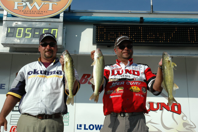 EE5B99E7-80E6-47CE-B646-7CA7538A5EAB