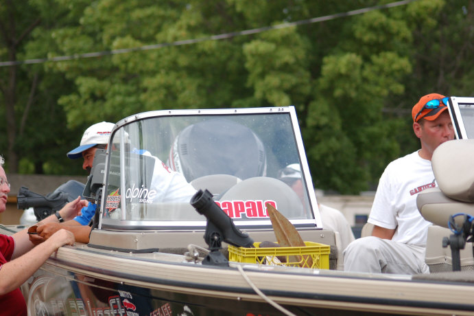 EE5FA3A3-13B6-44A6-B604-257A8D88C21E